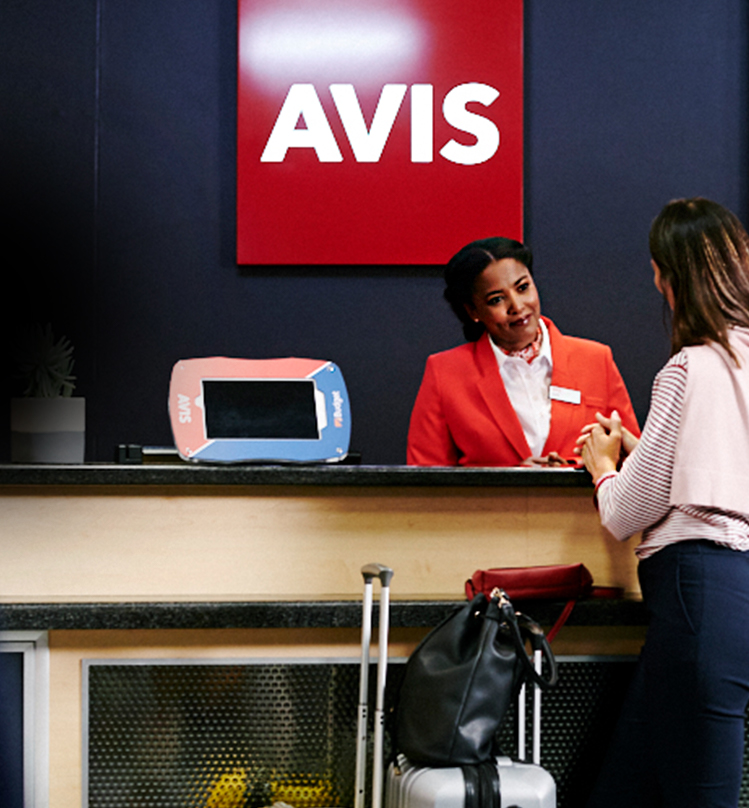 Avis front desk